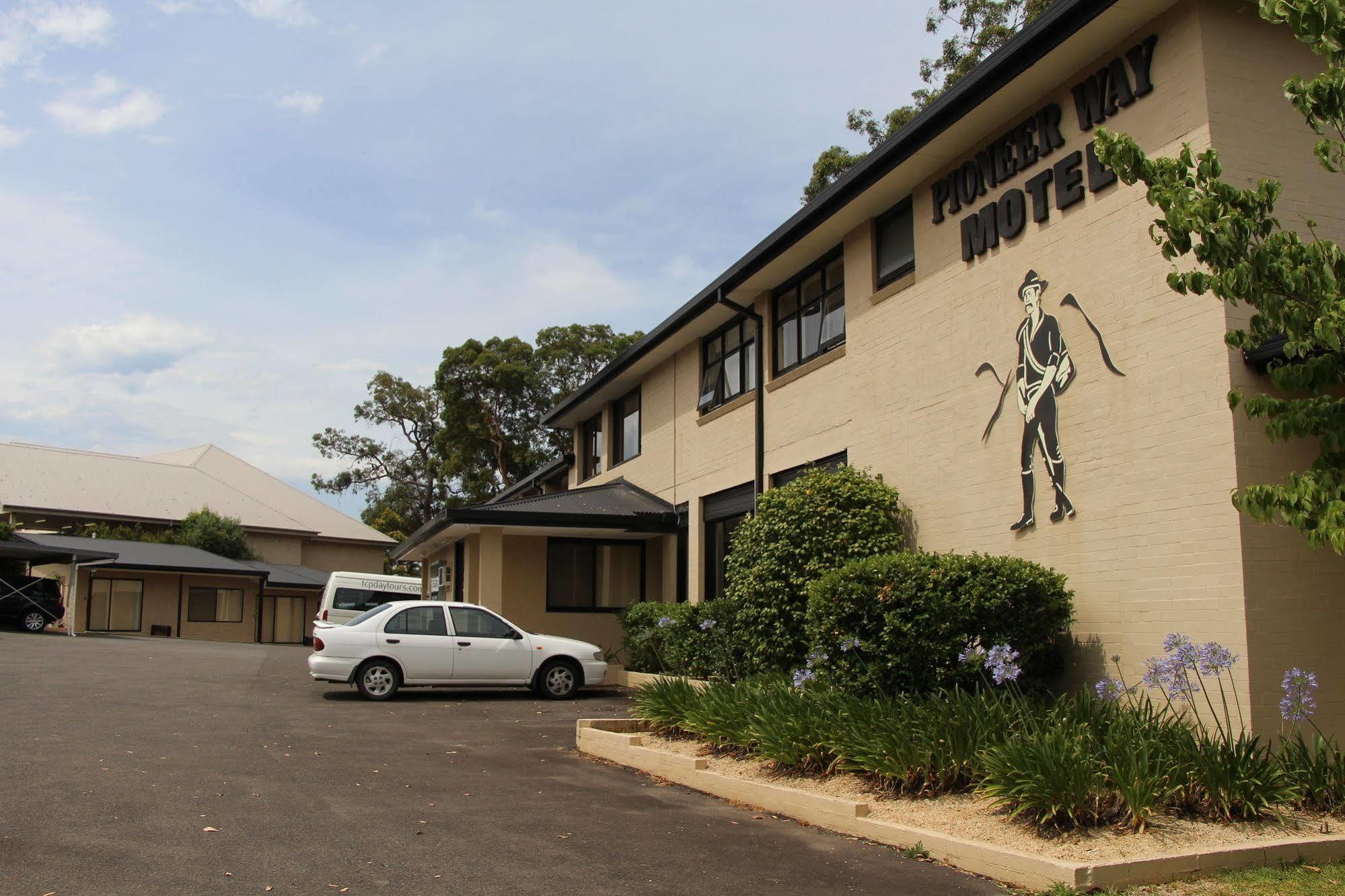 The Pioneer Way Motel Springwood Eksteriør bilde